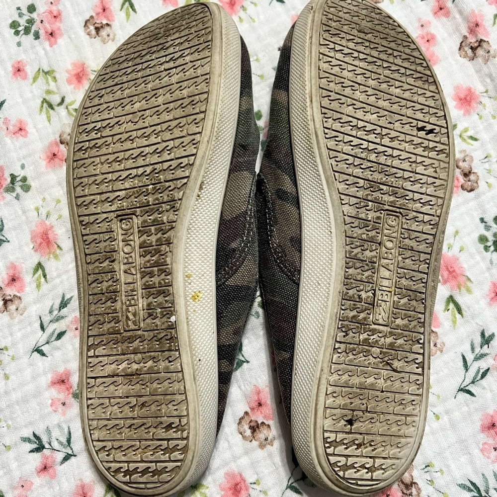 Billabong Camouflage Slip-On Shoes - Picture 3 of 6
